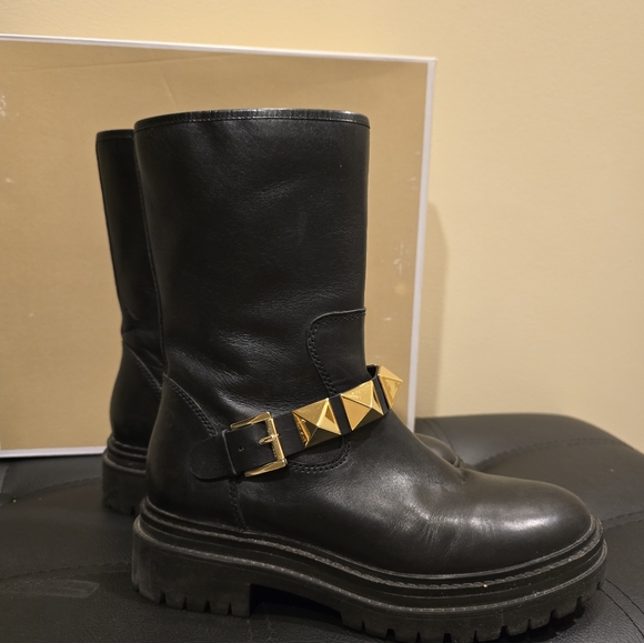 Michael Kors Ankle Stud Boots with Box 6 - Picture 1 of 6